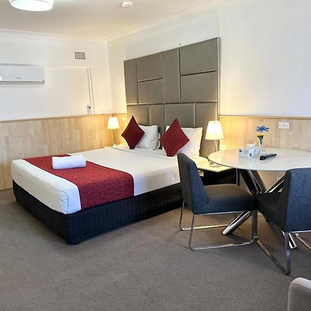 Countryman Motor Inn Cowra Esterno foto