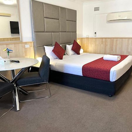 Countryman Motor Inn Cowra Esterno foto