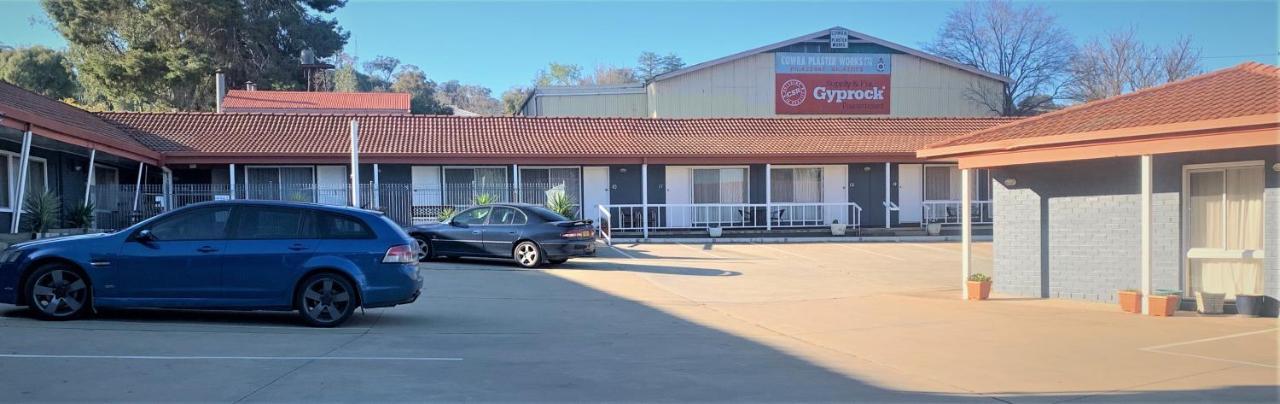 Countryman Motor Inn Cowra Esterno foto