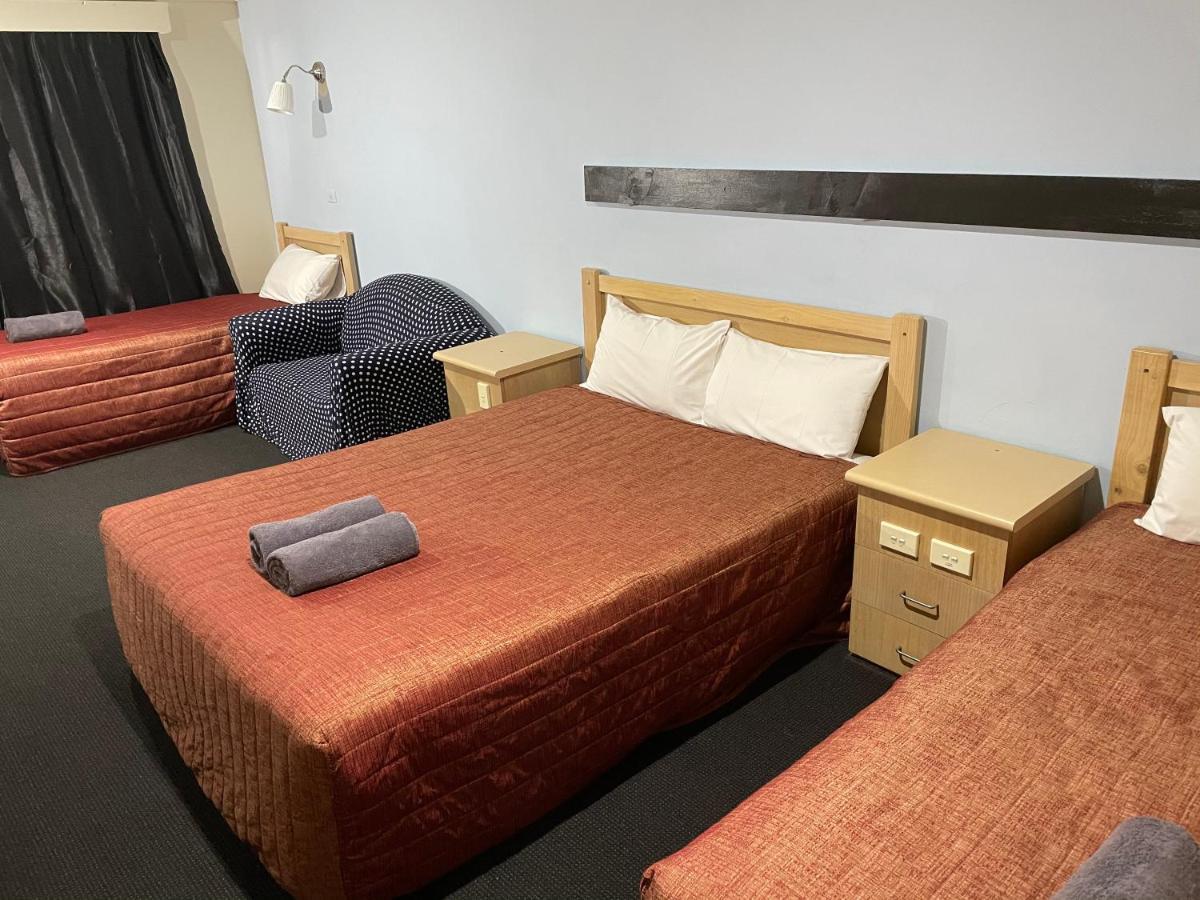 Countryman Motor Inn Cowra Esterno foto