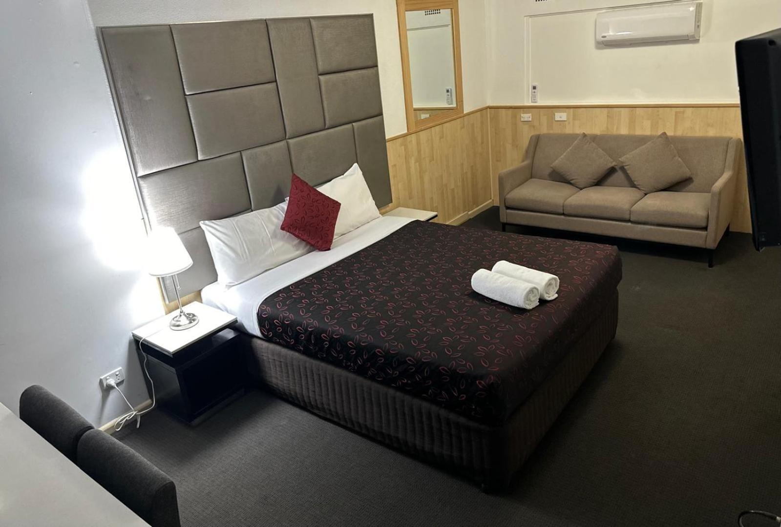 Countryman Motor Inn Cowra Esterno foto