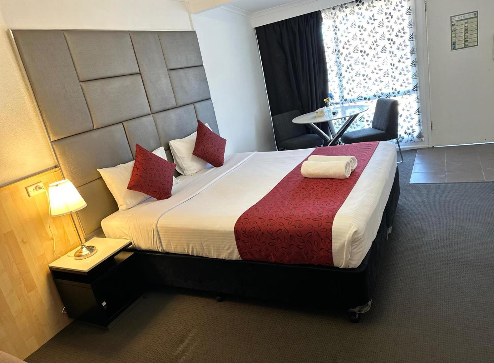Countryman Motor Inn Cowra Esterno foto