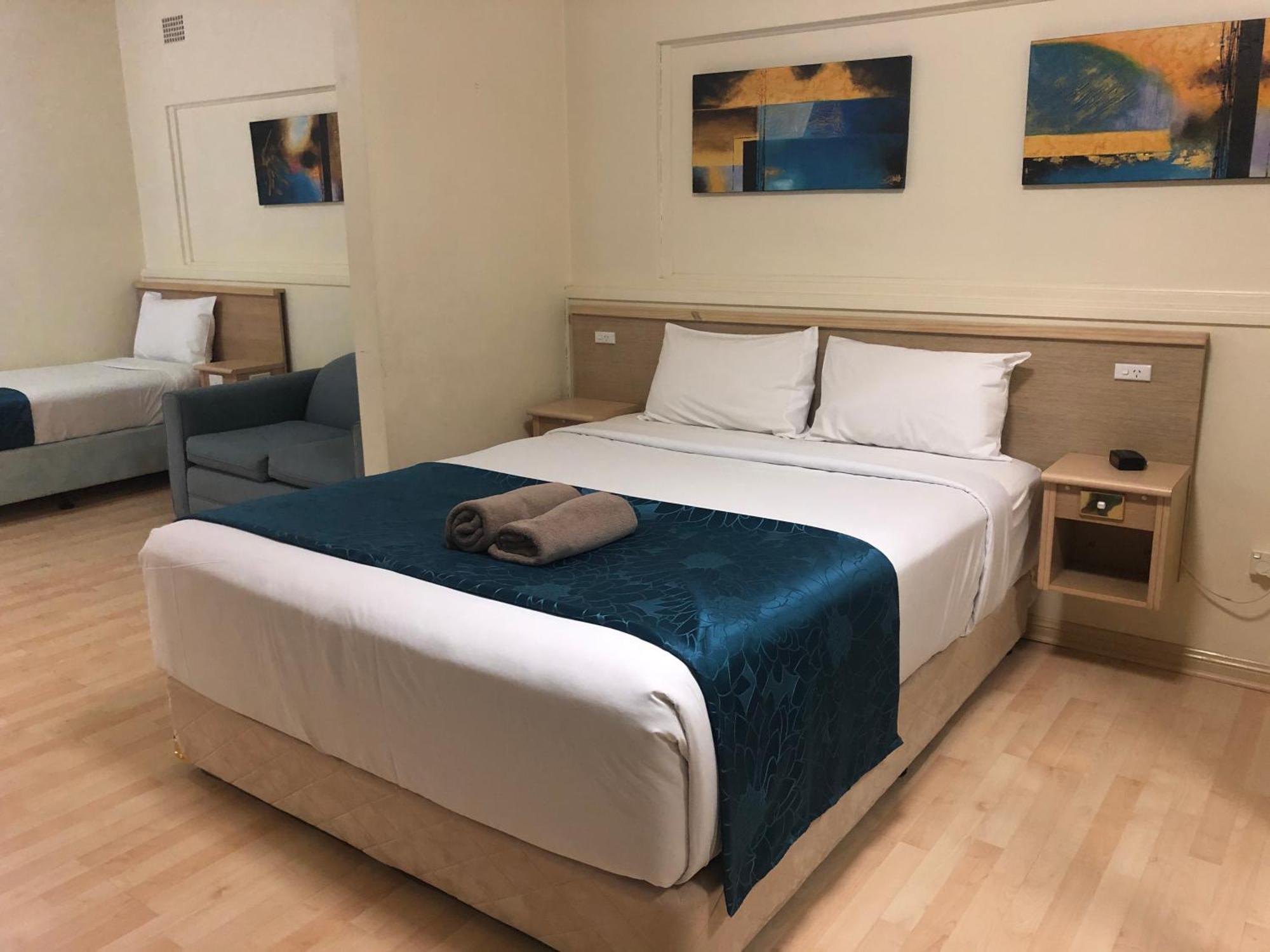 Countryman Motor Inn Cowra Esterno foto